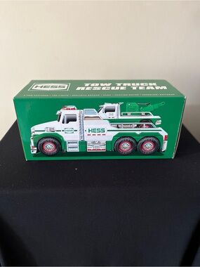 NIB 2019 Hess Toy Truck Tow Truck Rescue Team Factory Sealed New In Box